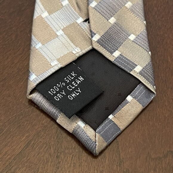 Pierre Cardin Hand Made 100% Silk Men’s Neck Tie Made In China - Picture 7 of 9